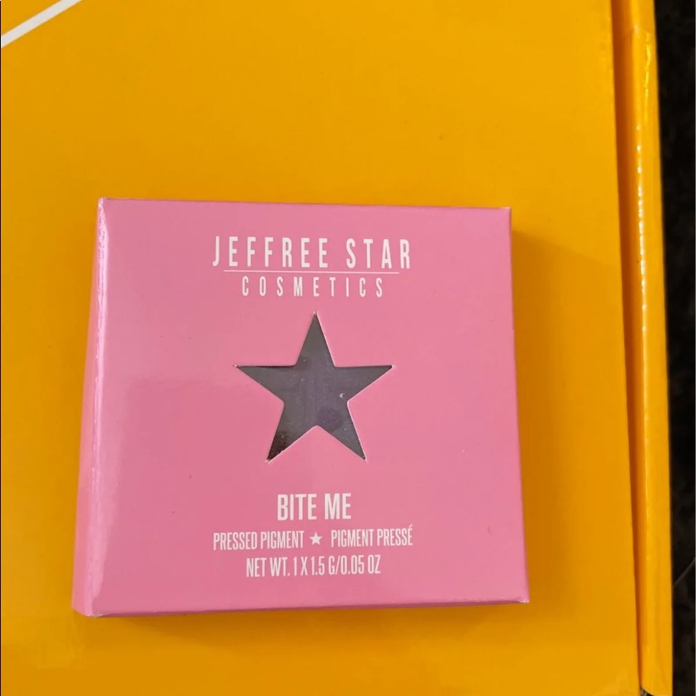Jeffree Star single shadow